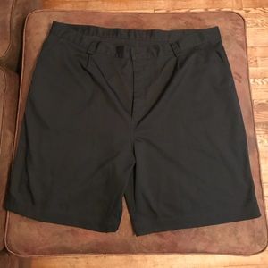 UA golf shorts
